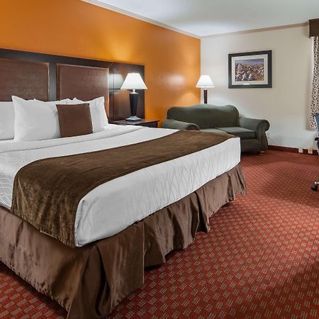 Best Western Plus Lubbock Windsor Inn Extérieur photo