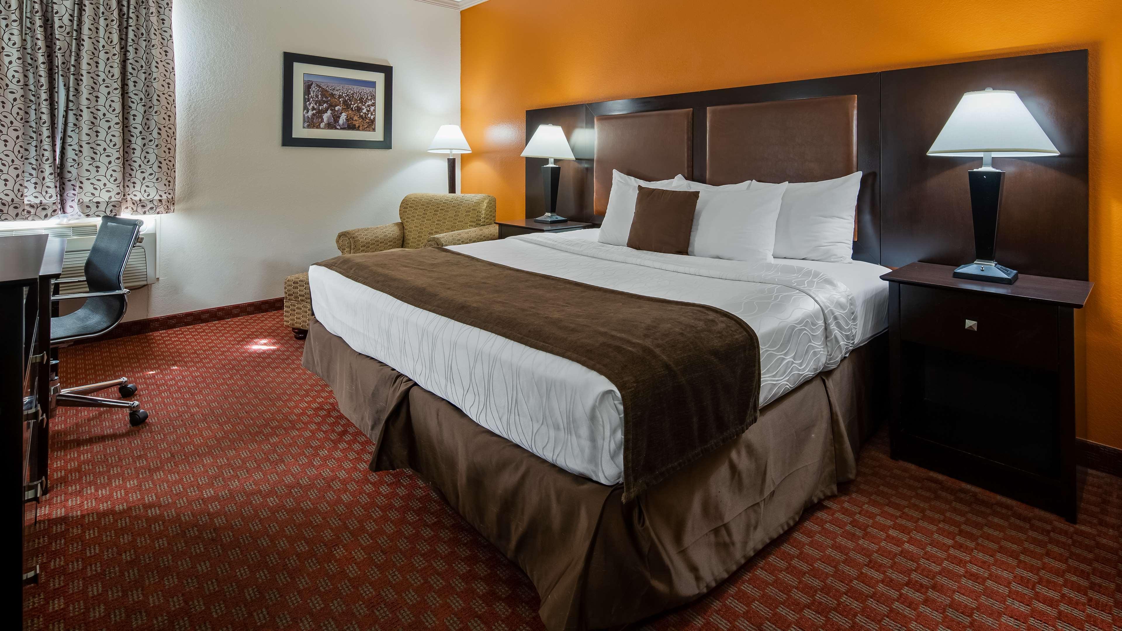 Best Western Plus Lubbock Windsor Inn Extérieur photo
