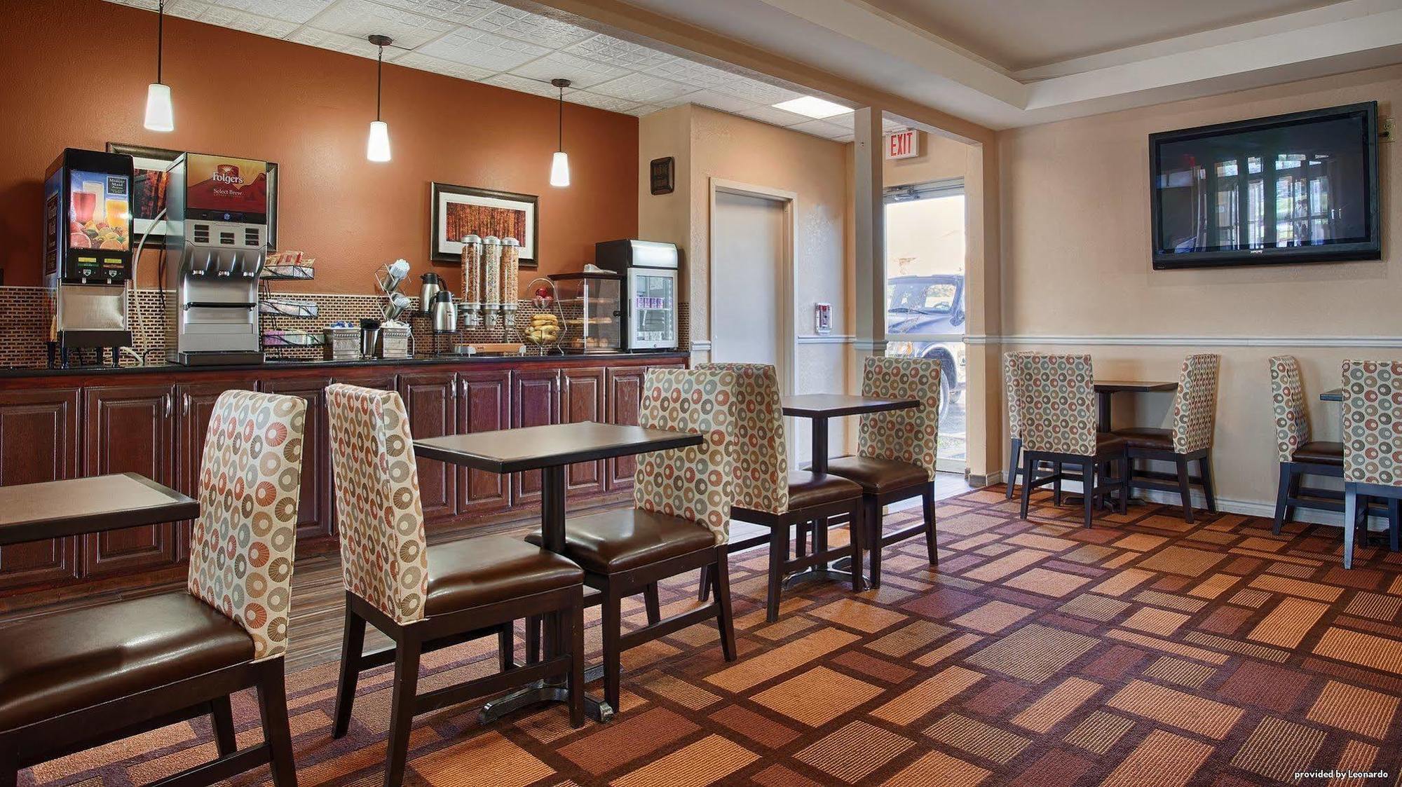 Best Western Plus Lubbock Windsor Inn Extérieur photo