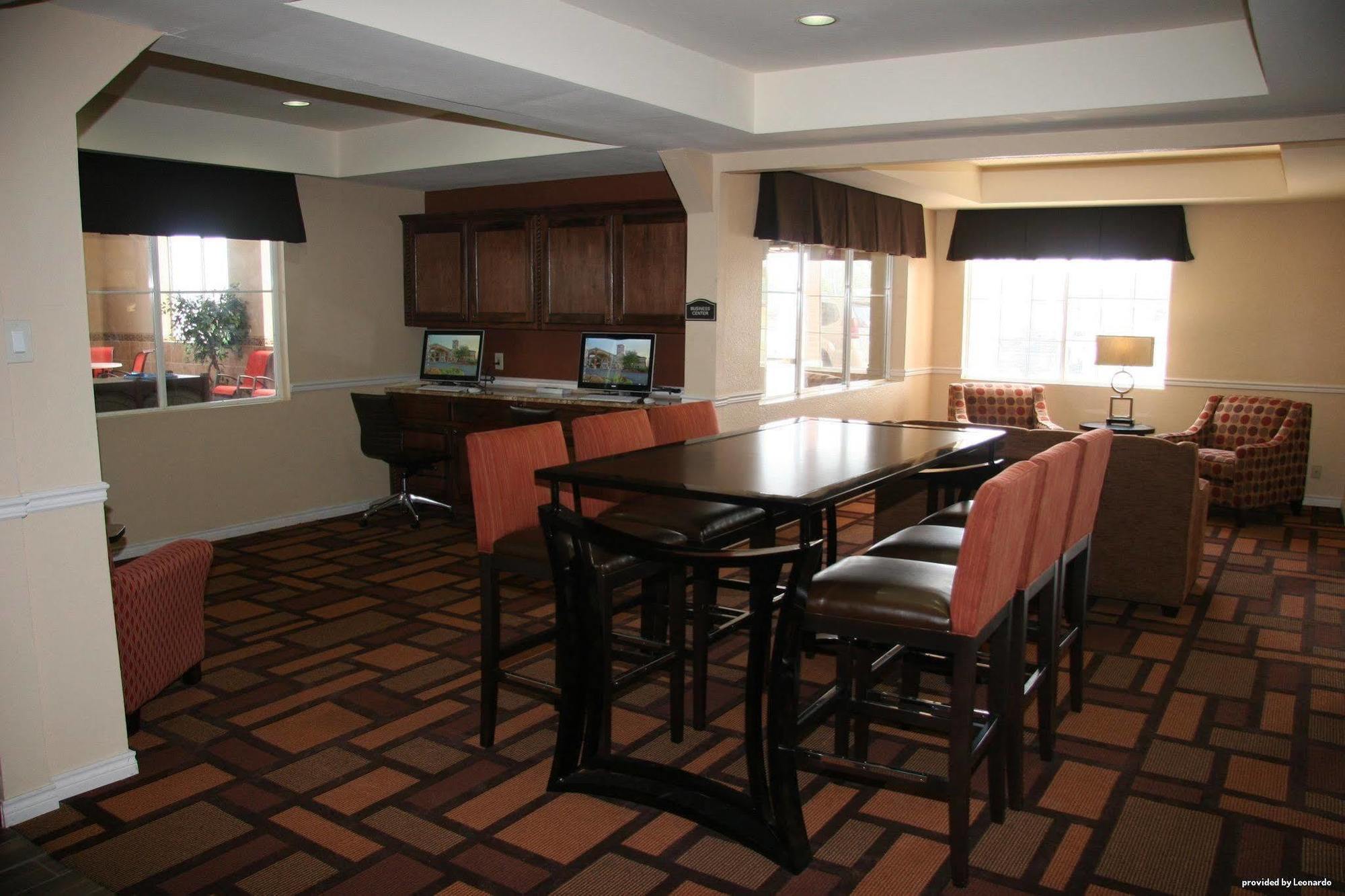 Best Western Plus Lubbock Windsor Inn Extérieur photo